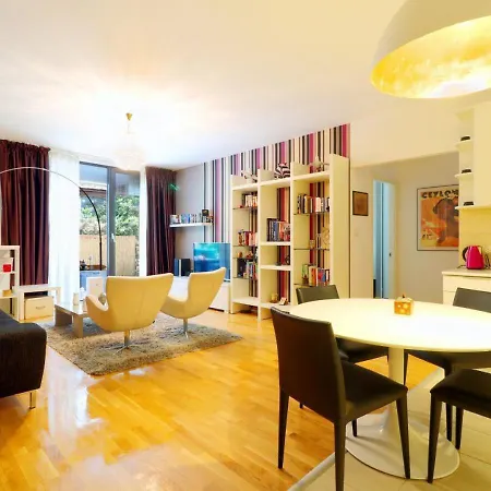 Apartament Nightingale Close To The Zoo And Shopping City Baneasa Apartment Bucharest