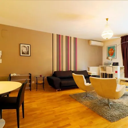 Apartament Nightingale Close To The Zoo And Shopping City Baneasa Apartment Bucharest